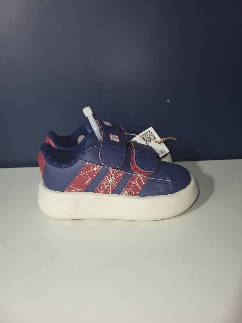 adidas Kids' Navy and Red Spider-Web Velcro Sneakers Size 6k 6c